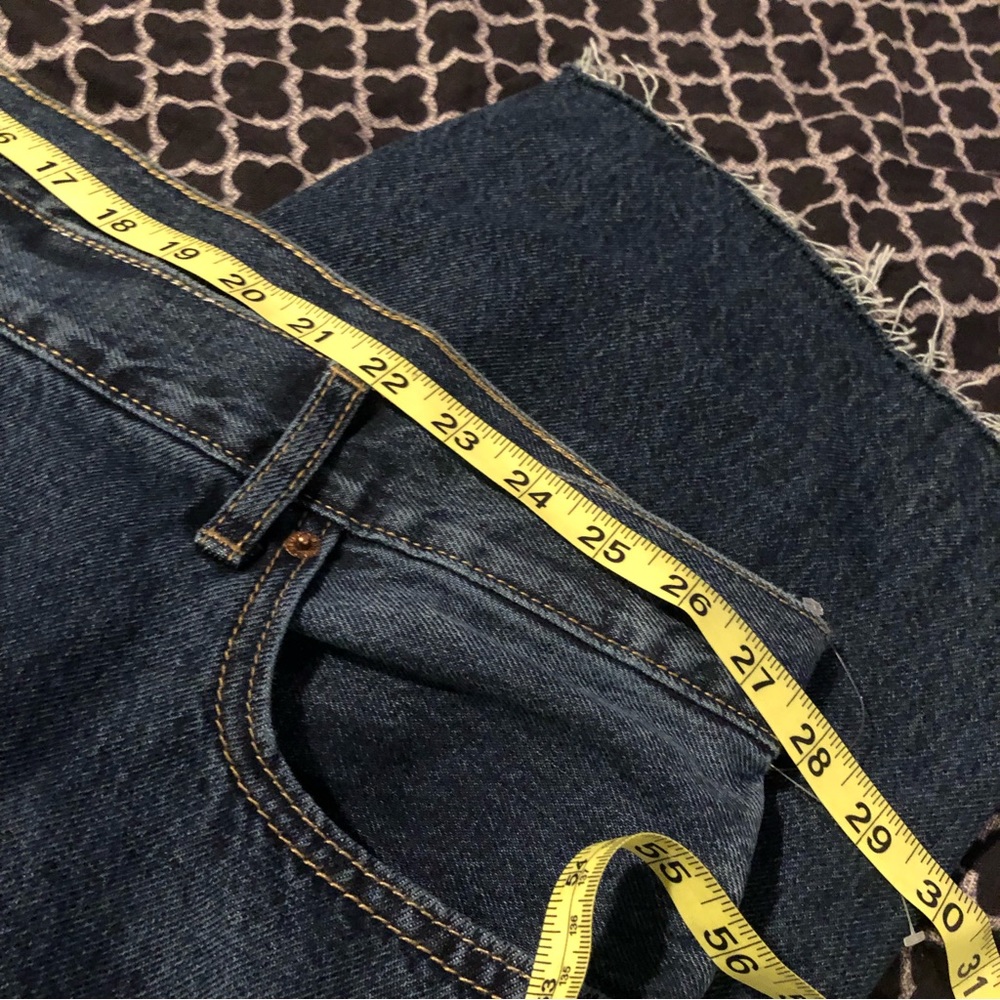 Old Navy High Rise Slouchy Straight Cropped Distressed Jeans Sz 30X25 Button Fly - Picture 4 of 6